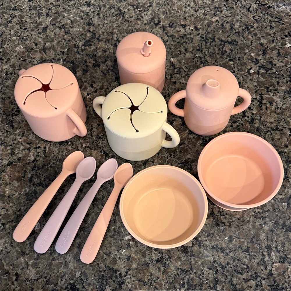 Mushie Silicone Feeding